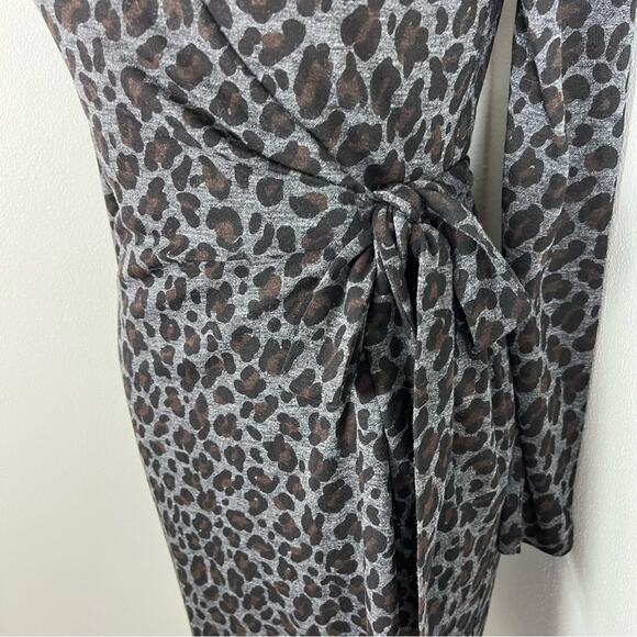 Ann Taylor Leopard Wrap Dress Black Grey Long Sleeve Tie Front - Picture 2 of 5